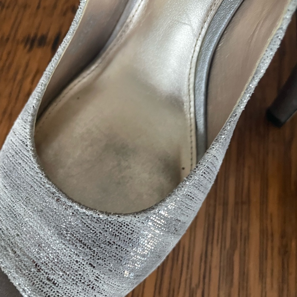 Silver Heels size 6.5 Antonio Mellani - Picture 6 of 6